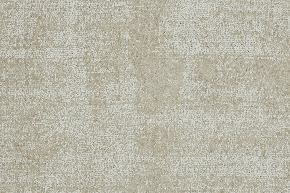 24 Beige